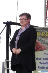 Dr hab. Jadwida Treder z Instytutu Ogrodnictwa, wiceprezes Stowarzyszenia Producentów Ozdobnych Roslin Cebulowych_Dr hab. Jadwida Treder z Instytutu Ogrodnictwa, wiceprezes Stowarzyszenia Producentów Ozdobnych Roslin Cebulowych_Miedzynarodowe Targi Tulipanow_Chrzypsko Wielkie 2016