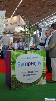 SymPHo2ny - system pozwalający na pomiar pH podłoża online prezentowała firma Saint-Gobain Cultilene