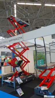 Ekspozycja automatycznych wózków polskiej produkcji - stoisko F.P.H.U Maryniaczyk