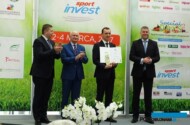 Jeden ze Zlotych Medali MTP odebrał za Agrowłókninę z technologią Agro Marina Tomasz Piotrów z firmy AGRIMPEX (1. z lewej wiceprezes MTP T. Kobierski, obok przew. sądu konkursowego prof. G. Skrzypczak, 1. z prawej wiceprezydent Poznania M. Wudarski_Gardenia 2017