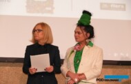 Angelika Potocka (z prawej), której kompozycja zdobyła puchar prezesa SITO