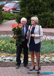 Gratulacje z okazji 20-lecia firmy Krolik_od ogrodnikow ze SPORC_Agnieszka-Plywaczewska-Gacka i Adam-Niemczyk_fot.A-Cecot