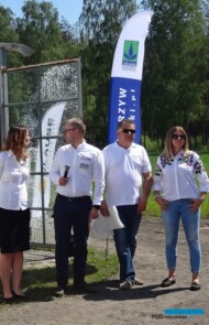 Anna Mularska (z prawej) przedstawiała ofertę Grupy Mularski, obejmującą rozsady warzyw szklarniowych i polowych oraz warzywa (na zdjęciu z Dorotą Wielgat - pierwsza z lewej, Michałem Taraską i Piotrem Słomianym)