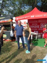 Anna Jażdżyk prowadząca program HortiWizja, podczas rozmowy z prezesem Grupy VegaPol - Robertem Kociszewskim