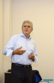 Prezes Union Fleurs, Herman de Boon podczas seminarium na temat dzisiejszego rynku kwiaciarskiego