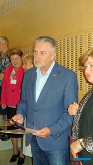 W gronie osób odznaczonych medalami PTNO znaleźli się także przedstawiciele firm działających w branży ogrodniczej - tu: Tomasz Badzian, dyrektor firmy Cultilene w Europie centralnej i wschodniej