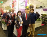 Vitroflora na IPM Essen 2018 (od prawej: Aleksander Michalik, Tomasz Michalik, Agnieszka Pawlak-Anhalt i niemiecki przedstawiciel firmy - M. Fischer
