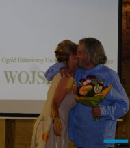 prof Jerzy Piorecki z Bolestraszyc_odbiera podziekowania za wspieranie Arboretum w Wojslawicach