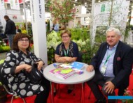 Bronisław i Joanna (w środku) Szmitowie