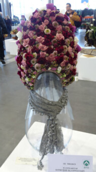 Florystyczna interpretacja czepca Bamberki - III Miejsce zdobyła praca Pawła Łuczaka z M.P. Flower Studio