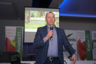 Spotkanie otworzył Marek Pankowski z firmy Rol-Mar, zaopatrującej ogrodników w środki produkcji