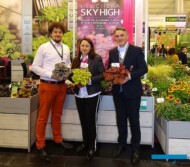 Vitroflora (na zdjęciu: Aleksander Michalik, Agnieszka Pawlak-Anhalt i Tomasz Michalik) promowała m.in. nowe koncepcje dotyczące sprzedaży żurawek_IPM Essen 2020_