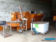 Doniczkarka - skojarzona jest z mieszalnikiem podłoża, gospodarstwo Meres