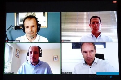 Jednym z prelegentów podczas wrześniowej konferencji AIPH był prezes ZSzP Wojciech Wróblewski (u góry z lewej; poniżej - sekretarz generalny AIPH Tim Briercliffe, który prowadził obrady), fot. A. Cecot