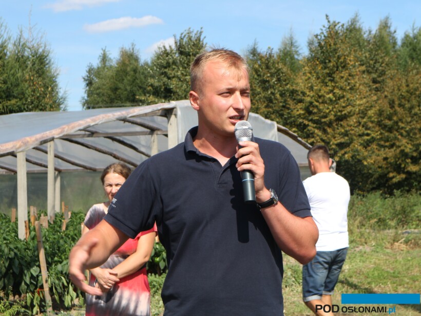 Tomasz Domański z firmy Koppert, specjalizujący się m.in. w biologicznej ochronie warzyw, omawia problemy w tym sezonie