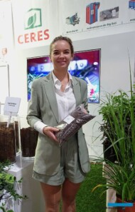 Jagoda Iglewska z firmy Ceres International prezentuje San Top_ZielenToZycie2021_fot. AC