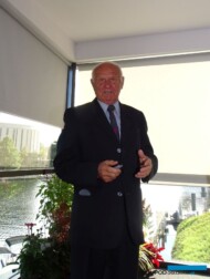 Prof. dr hab. Tadeusz Baranowski, który do 2013 r. organizował Sympozja Chryzantemowe w Poznaniu, przypomniał ich historię_fot. A. Cecot