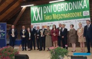 Laureaci nagrody Wzorowy Ogrodnik podczas gali w Gołuchowie 2022