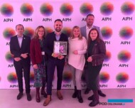 Tomasz Dźwigoń w towarzystwie obecnych na gali IGOTY 23 stycznia 2024 przedstawicieli ZSzP i APZ (od lewej: W. Wróblewski, J. Filipczak, T.D., R. Fryszkowska-Madej, R. Fryszkowski, E. Łuczak); fot. R. vd Ploeg