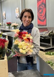 roze szklarniowe_sprzedaż detaliczna kwiatów w gospodarstwie Wimceco_Belgia_kwiecien2024_m_fot. A-Cecot