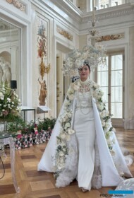 Floralna kreacja ślubna z pokazu mody poprzedzającego Konferencję Różaną 2024_Lazienki Krolewskie_65-lecie SITO_fot. A-Cecot