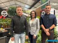 Michał Kałuziński oraz Emilia Makota i Łukasz Rybak na ekspozycji firmy A&M Kałuzińscy Szkółka Polskie Korzenie_GrootGroenPlus 2024_fot. A-Cecot