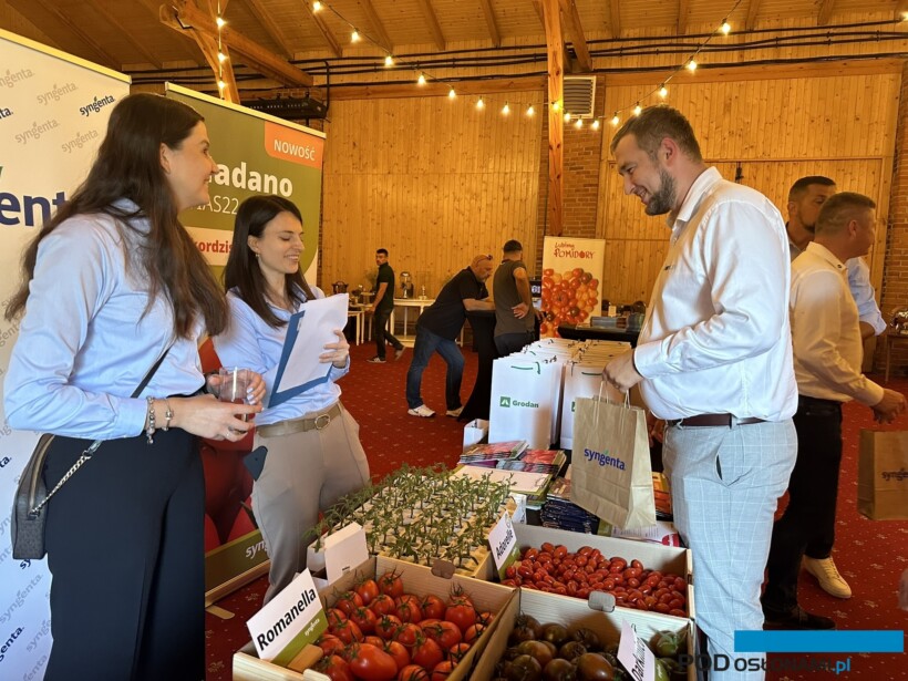 Uczestnicy spotkania VIP Room w Sobieniach-Jeziorach (fot. DŁB)
