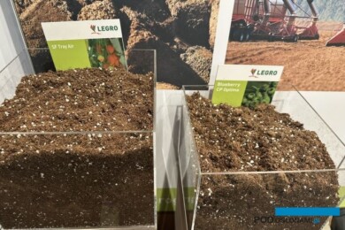 Podłoża do uprawy roślin jagodowych Legro