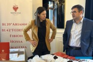 Agata Resler na stoisku szkółki Niewczas
