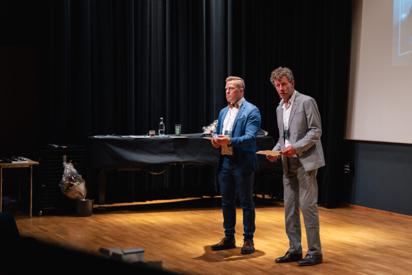 Moderatorami konferencji byli Robert Jordas (z lewej) i Hans van Herk (fot. Sigg Plant)