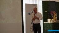 Radosław Suchorzewski przedstawił możliwości ochrony roślin z wykorzystaniem rozwiązań z firmy Bayer - chemicznych i mikrobiologicznych, a także cyfrowych (fot. AW)