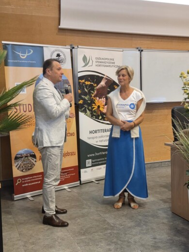 prof. UPP dr hab. Agnieszka Krzymińska-Bródka