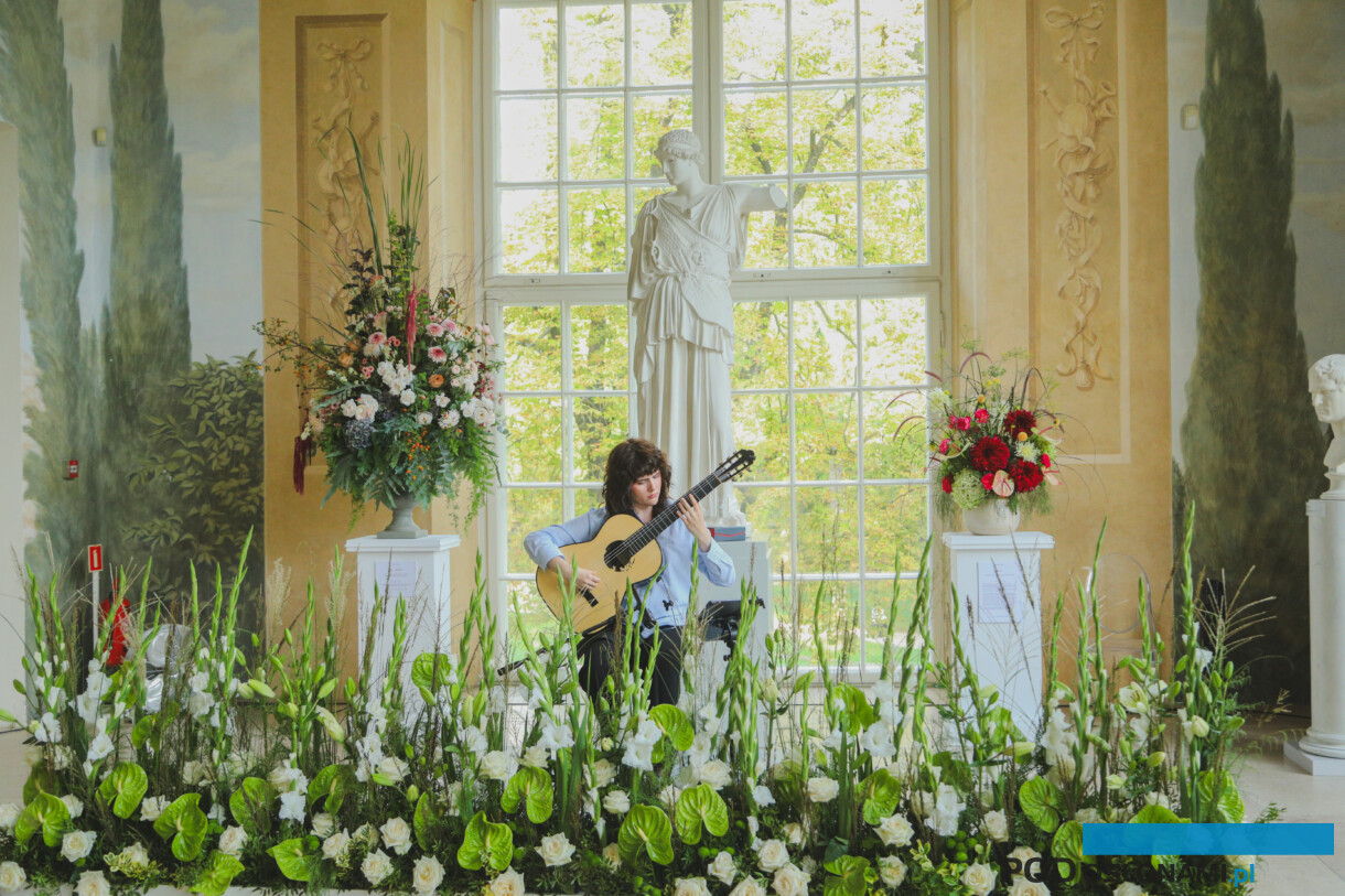 Koncert Wiktorii Bloch podczas Wystawy Royal Rose (fot. MŁK/ Paweł Czarnecki)