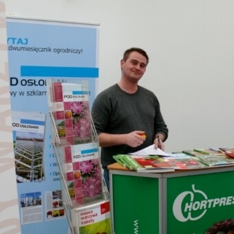 Do zakupu książek oraz prasy fachowej z wydawnictwa Hortpress zachęcał Mariusz Marczak, fot. A.Wize, M.Domoń 