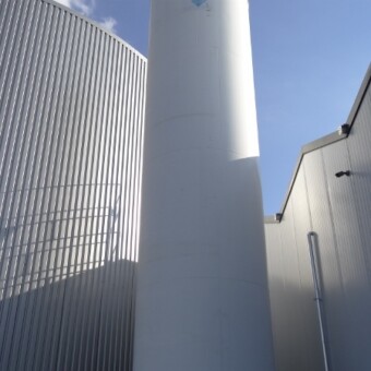 Dwutlenek węgla używany do dokarmiania roślin w tym obiekcie dostarczany jest przez firmę ACP