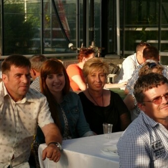 Zenon i Wiesława Janiakowie z córką Fatimą