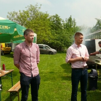 Przedstawiciele firmy Monsanto - Łukasz Rycombel (z prawej) i Marcin Piechota