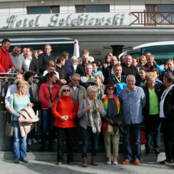 Przygotowanie do zdjęcia grupowego...