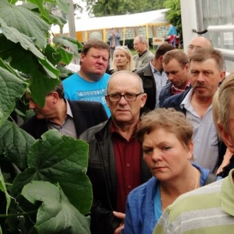 ... cieszyła się bardzo dużym zainteresowaniem przybyłych na spotkanie ogrodników