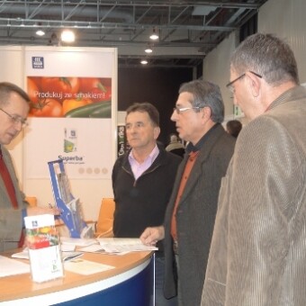 Na stoisku firmy Yara porad udzielał Wojciech Wojcieszek