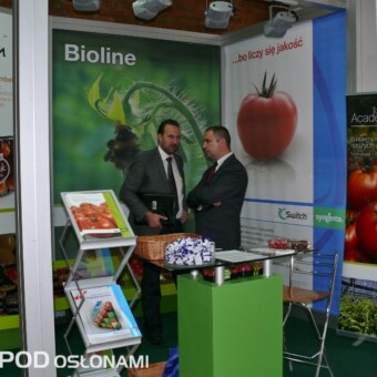 Na stoisku firmy Syngenta promowano nie tylko odmiany warzyw, ale także środki ochrony konwencjonalnej i biologicznej, fot. 1-10 A. Wize