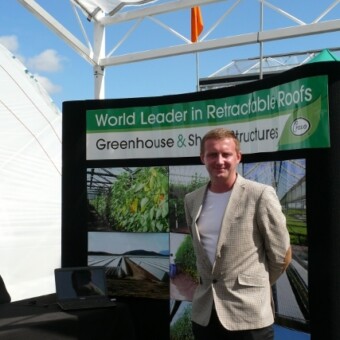 Cieplarnie z rozsuwanym dachem oferował Dariusz Skrzypek z firmy Mobilne Dachy  