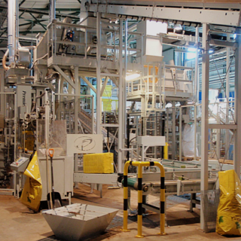 Wnętrze fabryki substratów torfowych w Eurajoki, fot. Kekkila