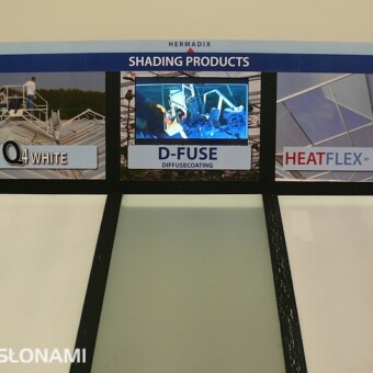 Cieniujące powłoki z firmy HeatFlex prezentowane na stoisku Brinkmana (w środku D-Fuse - rozpraszająca światło)
