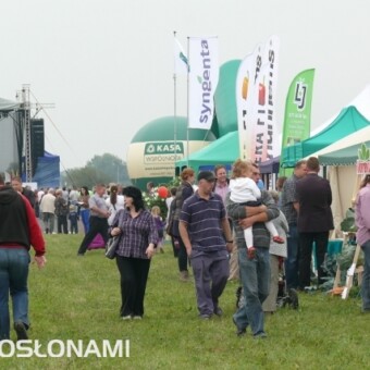 W Pobiedniku Wielkim zorganizowano ekspozycję m.in. firm nasiennych, fot. 1-16 A. Wize