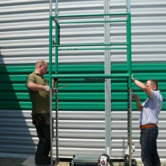 Ręczna regulacja wysokości podestu