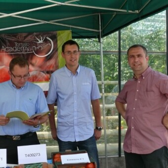 Firmę Syngenta reprezentowali m.in. Rafał Alfut (pierwszy z lewej), Krzysztof Floras i Wojciech Juńczyk, fot. 1-9 A. Wize 